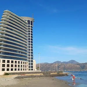 Loddey's Self Catering - By Collection , Strand South Africa
